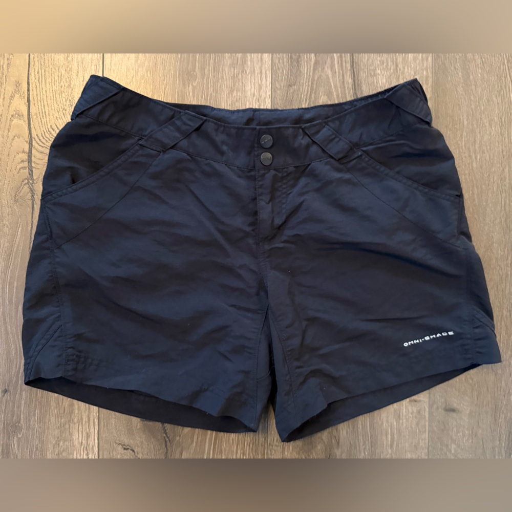 Columbia Omni Shade PFG Outdoor Black Shorts Women’s Size Medium